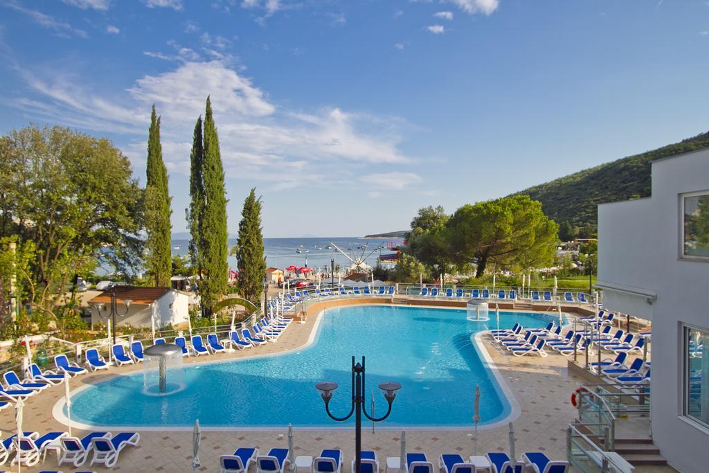 Hotel Mimosa Lido Palace - Maslinica Hotels & Resorts Рабац Экстерьер фото
